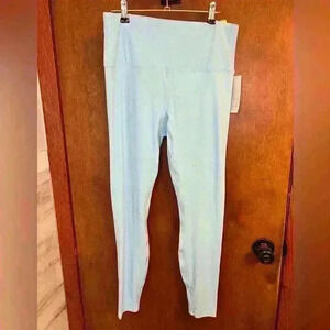 Women’s All in Motion NWT baby blue ultra high rise leggings